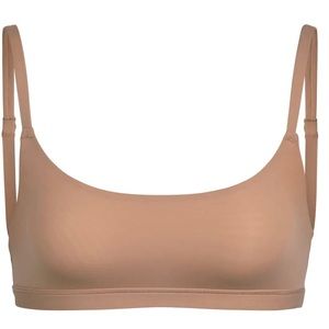 SKIMS FITS EVERYBODY SCOOP NECK BRA